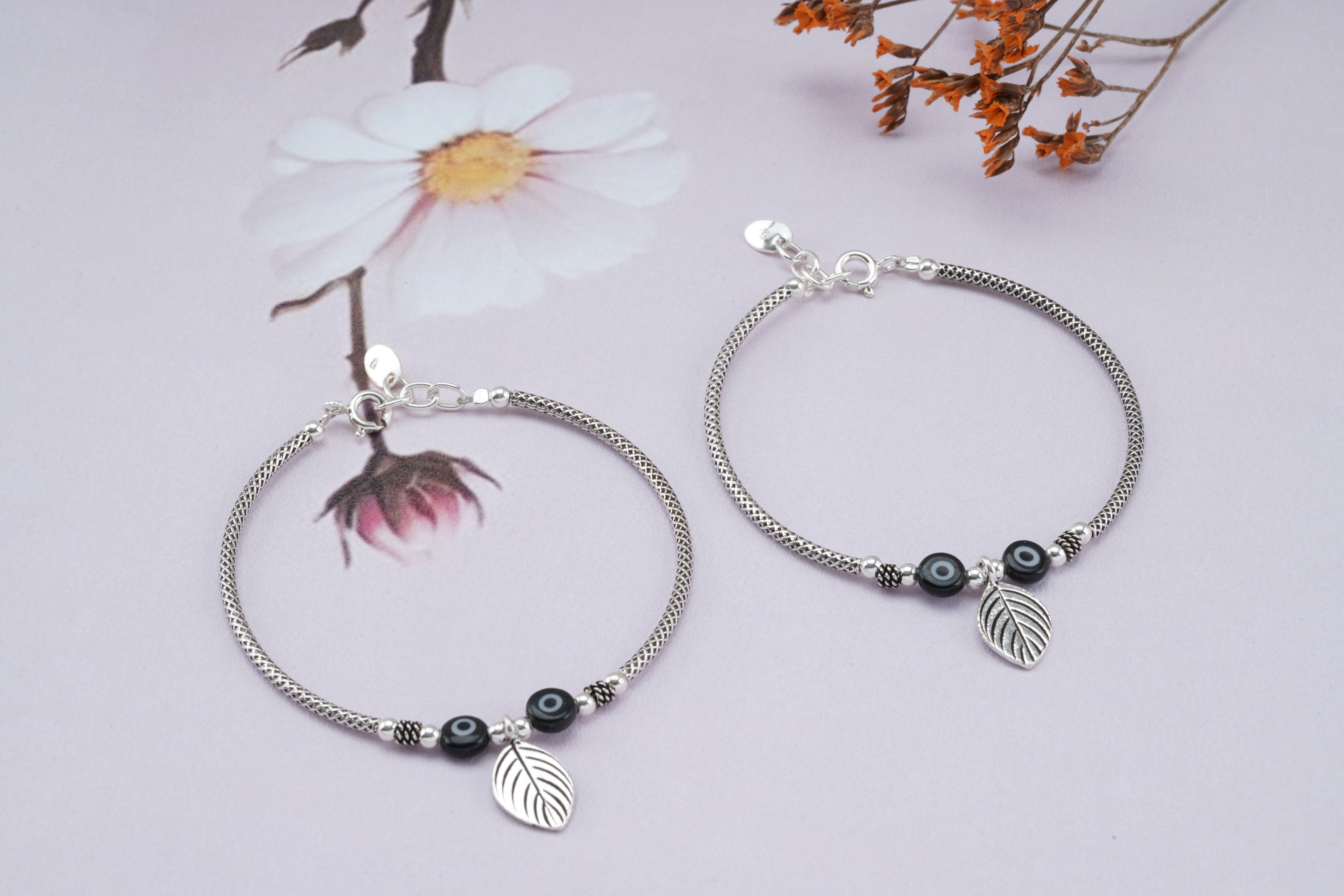 Eterna Leaf Charm Silver Bracelet