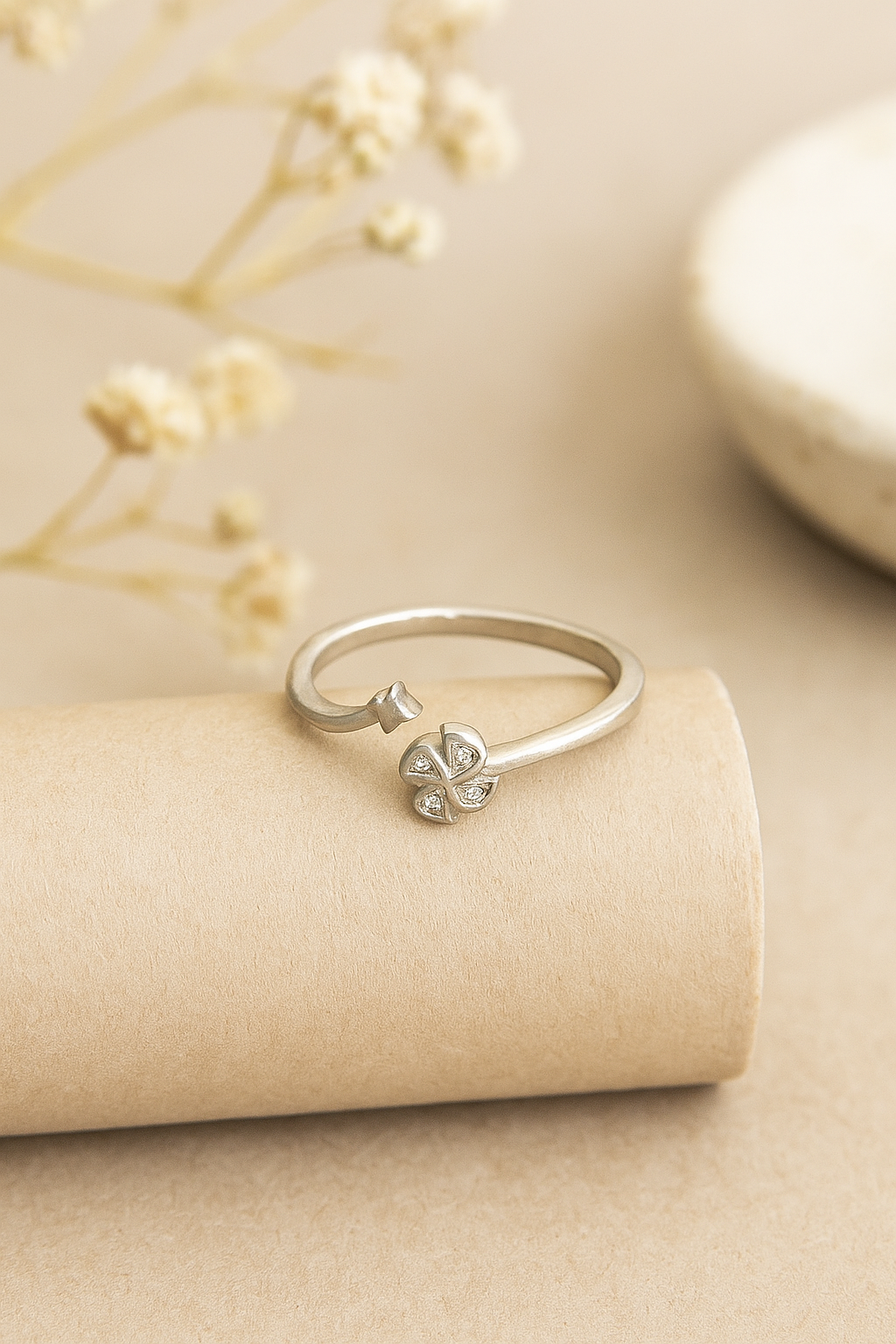 Silver Single Bloom Twist Ring