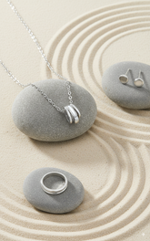 Silver Eterna Band Pendant Necklace