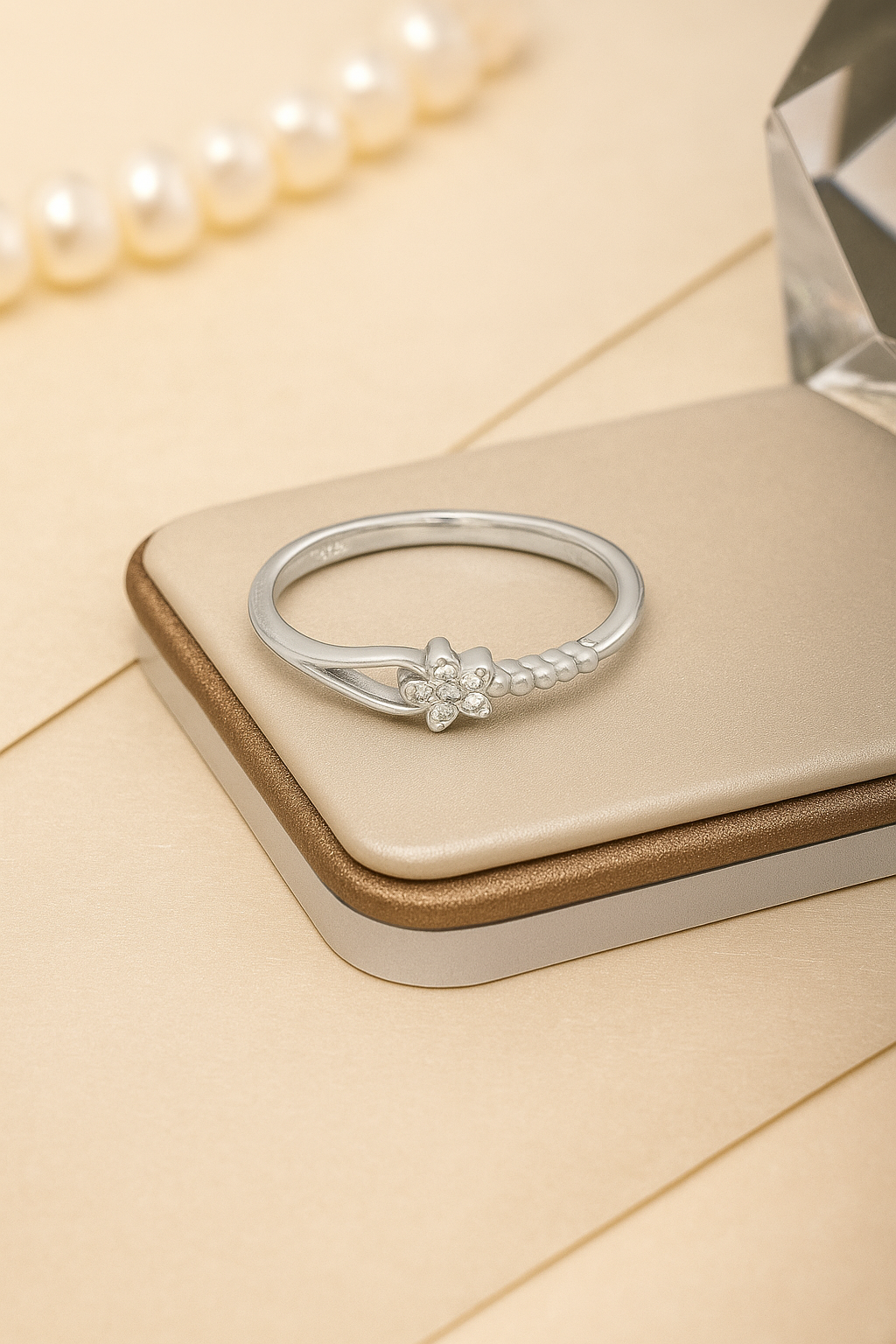 Twist Bloom Spark Ring