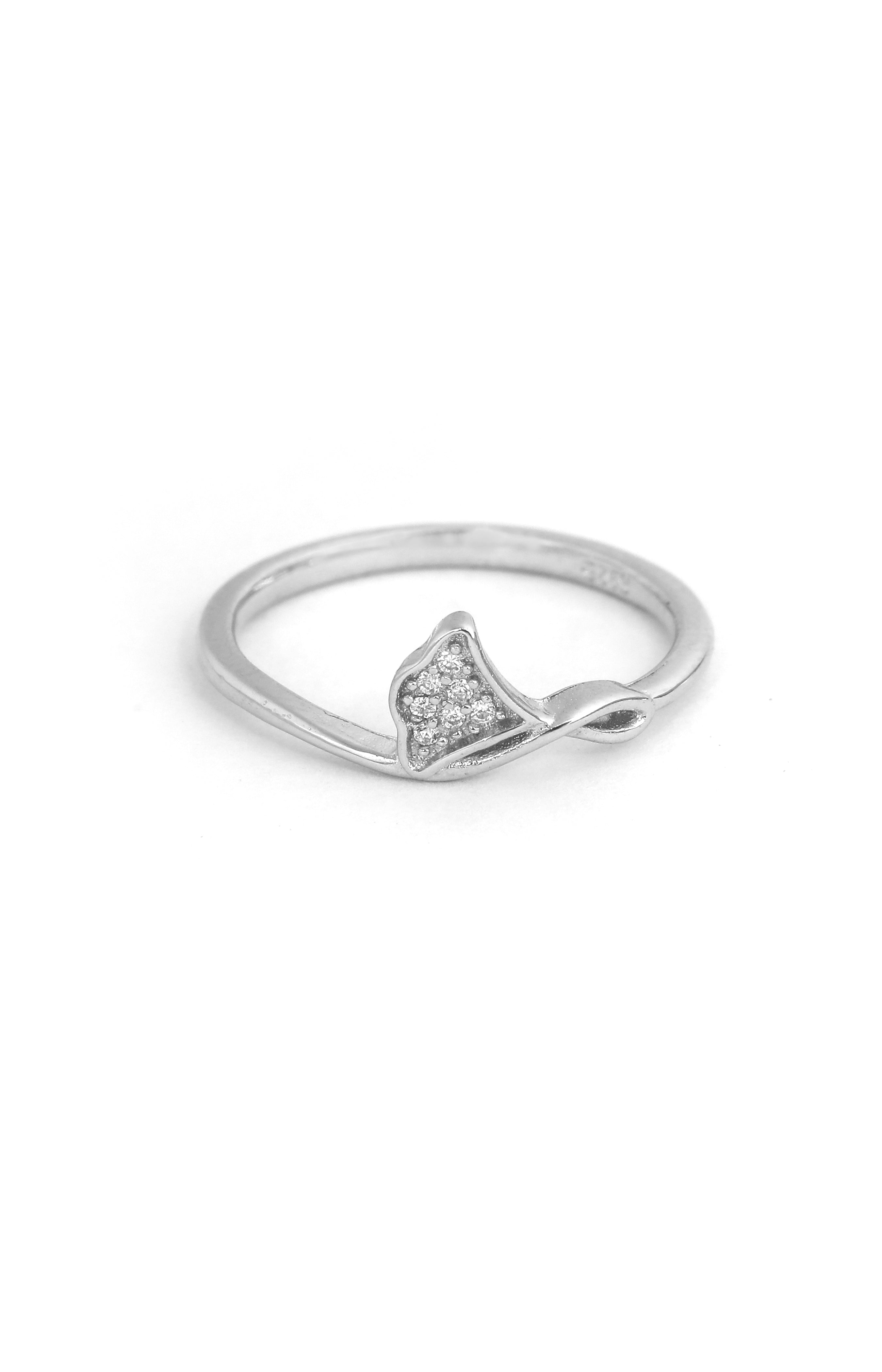 Twisted Leaf Spark Ring