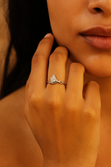 Twisted Leaf Spark Ring