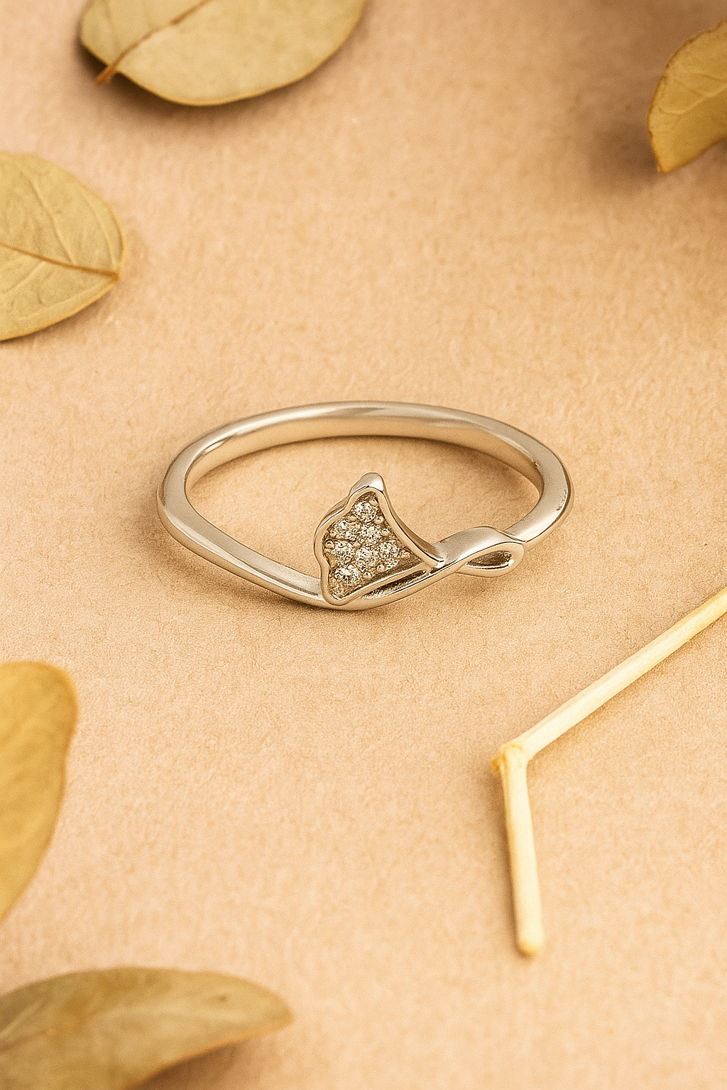 Twisted Leaf Spark Ring