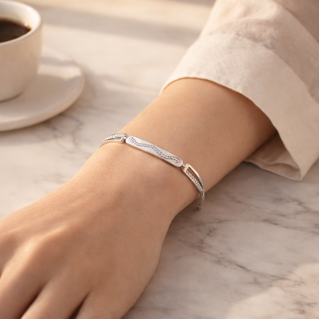 Wave Flow Crystal Bracelet – Minimal Elegant Adjustable Bracelet for Women | Modern Everyday Jewellery
