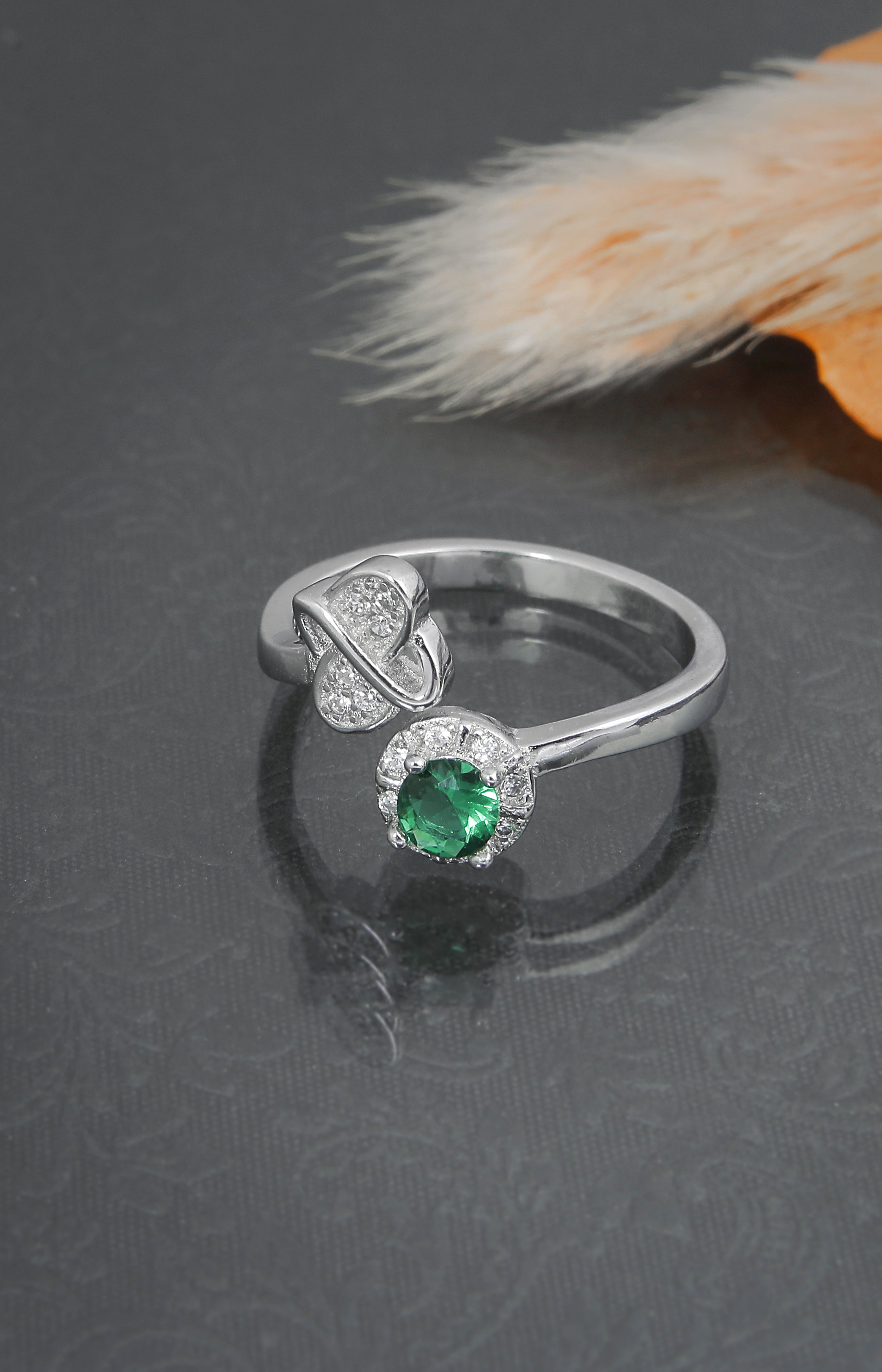 Emerald Knot Silver Ring