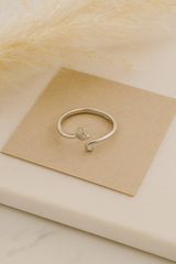 Silver Curl Kitty Ring