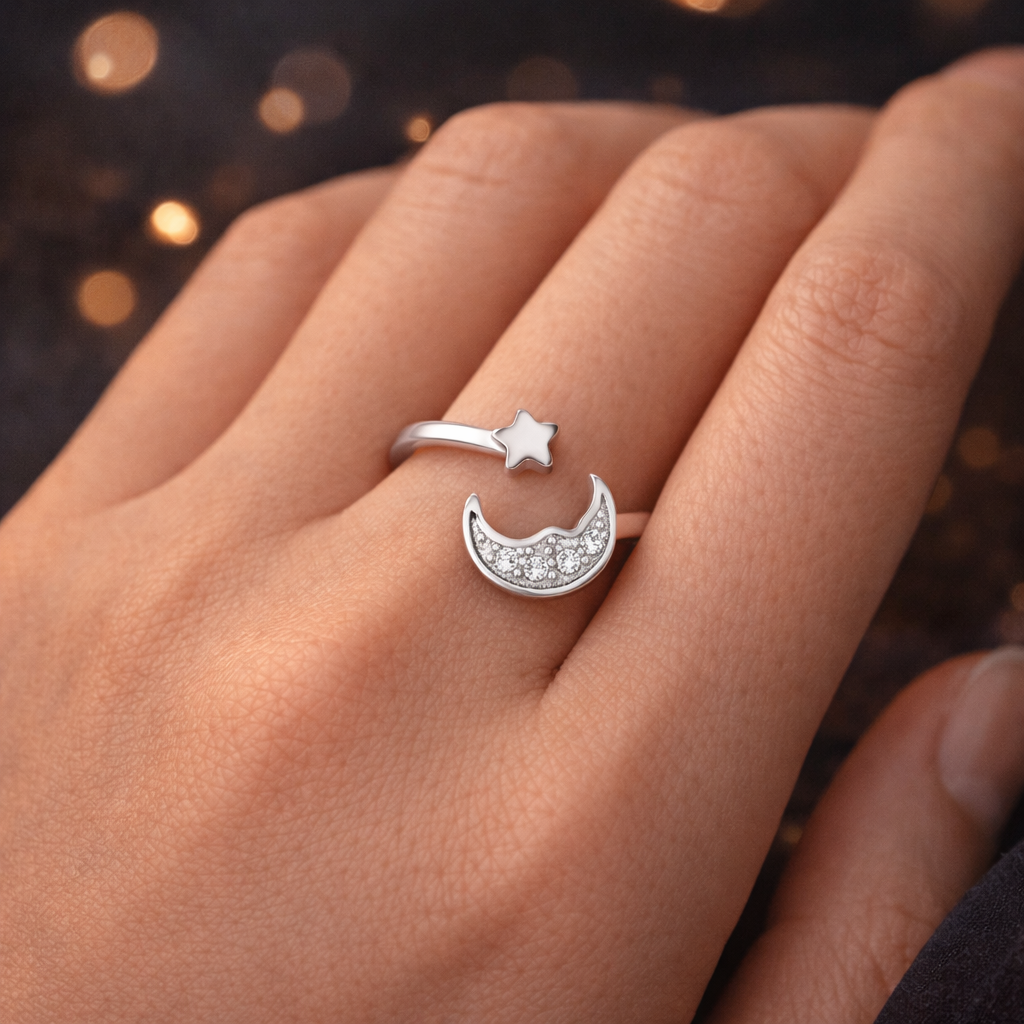 Open Moon Charm Ring – Minimal Adjustable Celestial Ring for Women | Elegant Everyday Symbolic Jewellery
