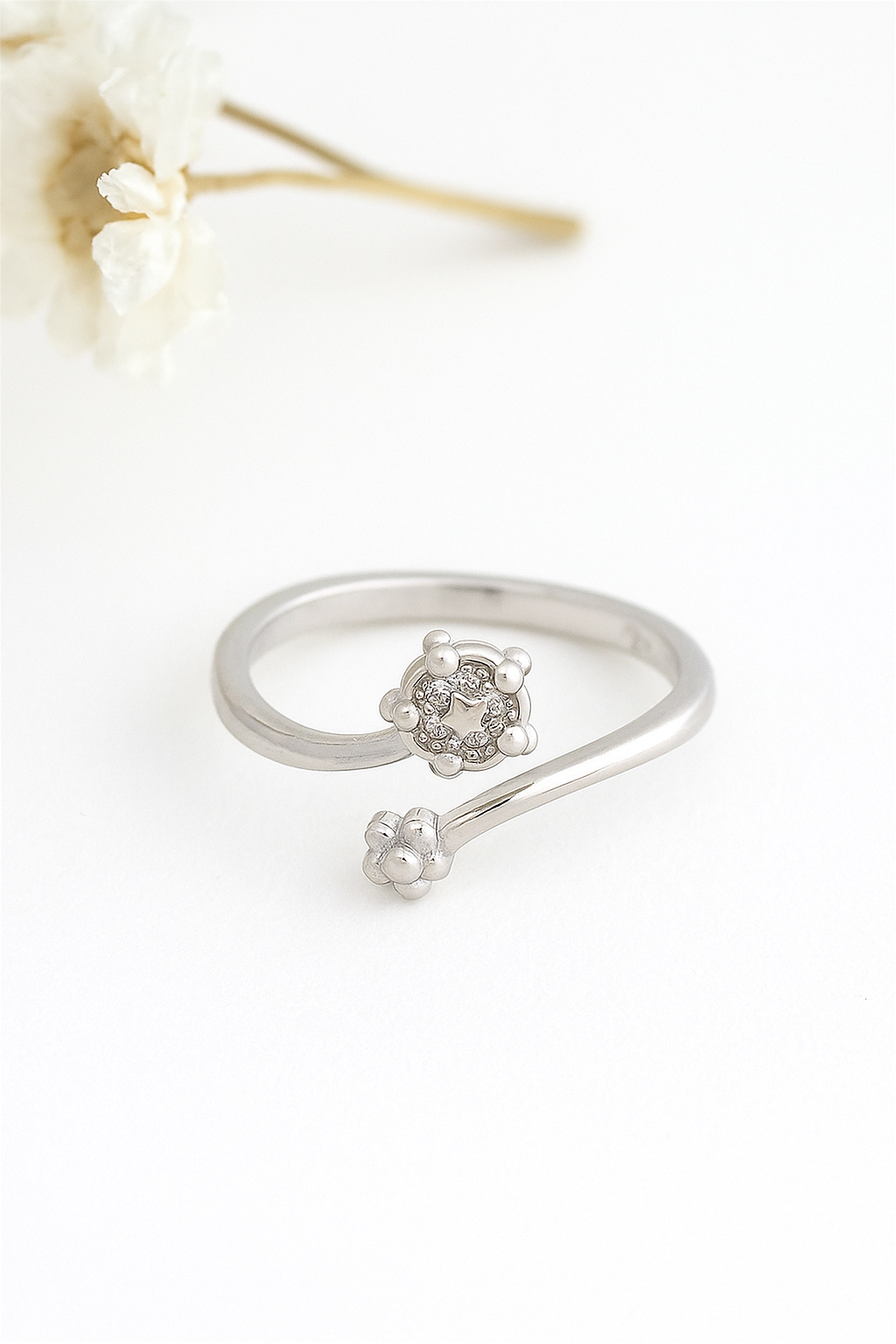 Silver Daisy Bloom Open Ring