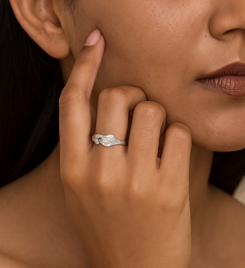 Silver Leaf Engraved Band Ring