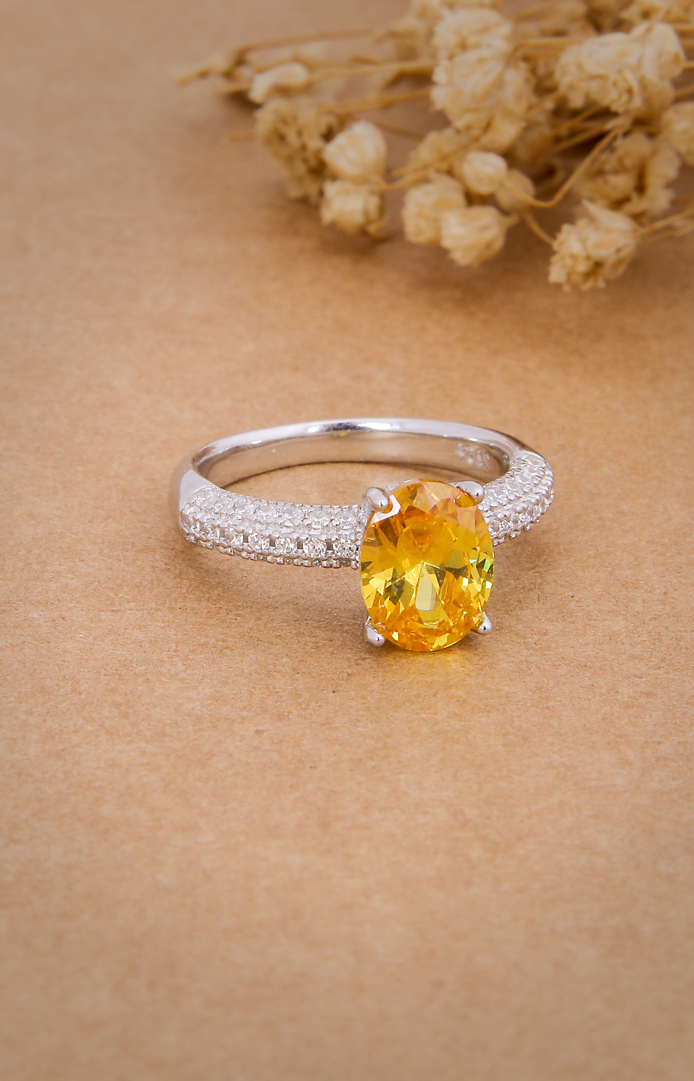 Silver Sunlit Solitaire Glow Ring