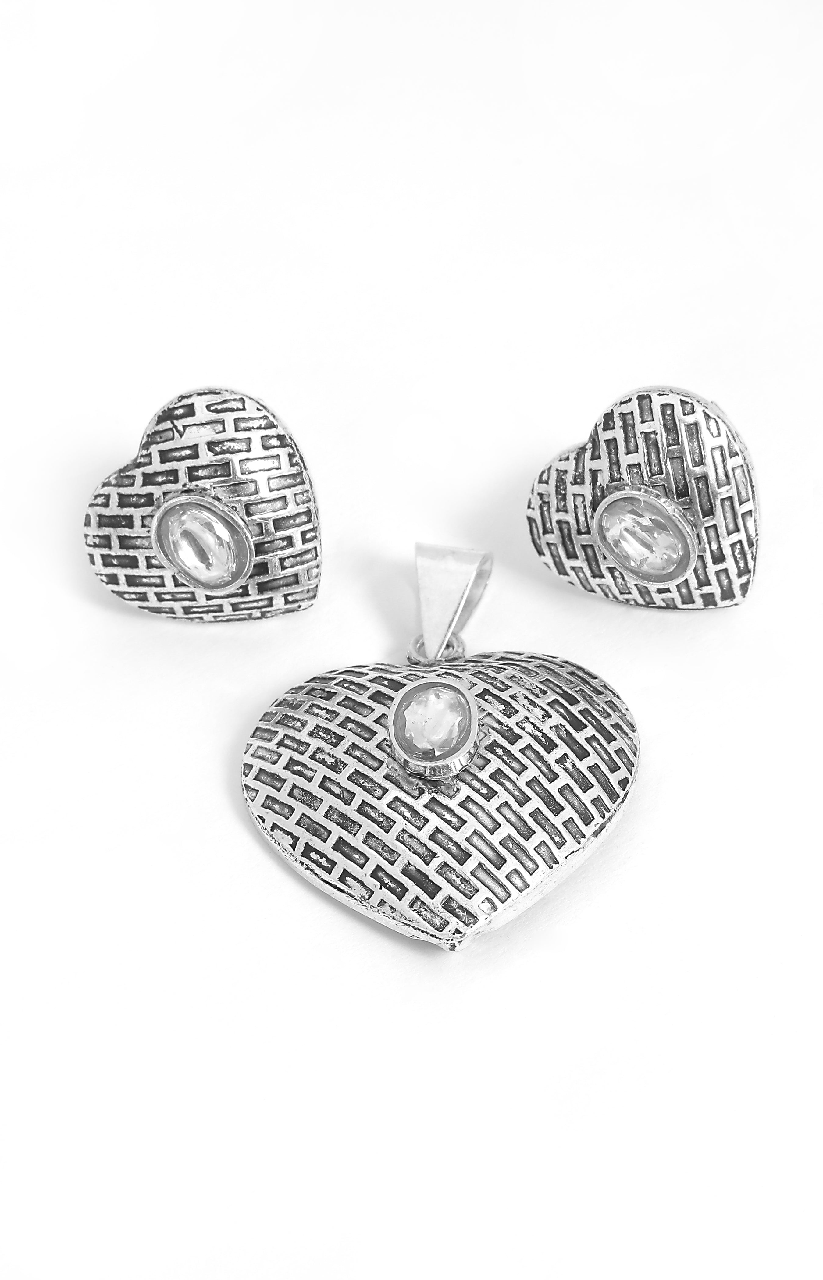 Antique Textured Heart Silver Pendant Set